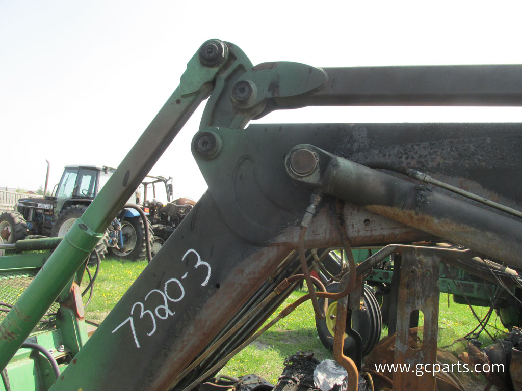 741 LOADER 7FT W/ GRAPPLE